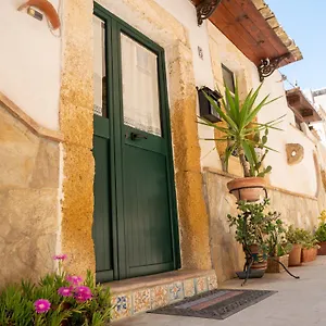 https://il-ronco-del-principe.sicilyhotelsitaly.net