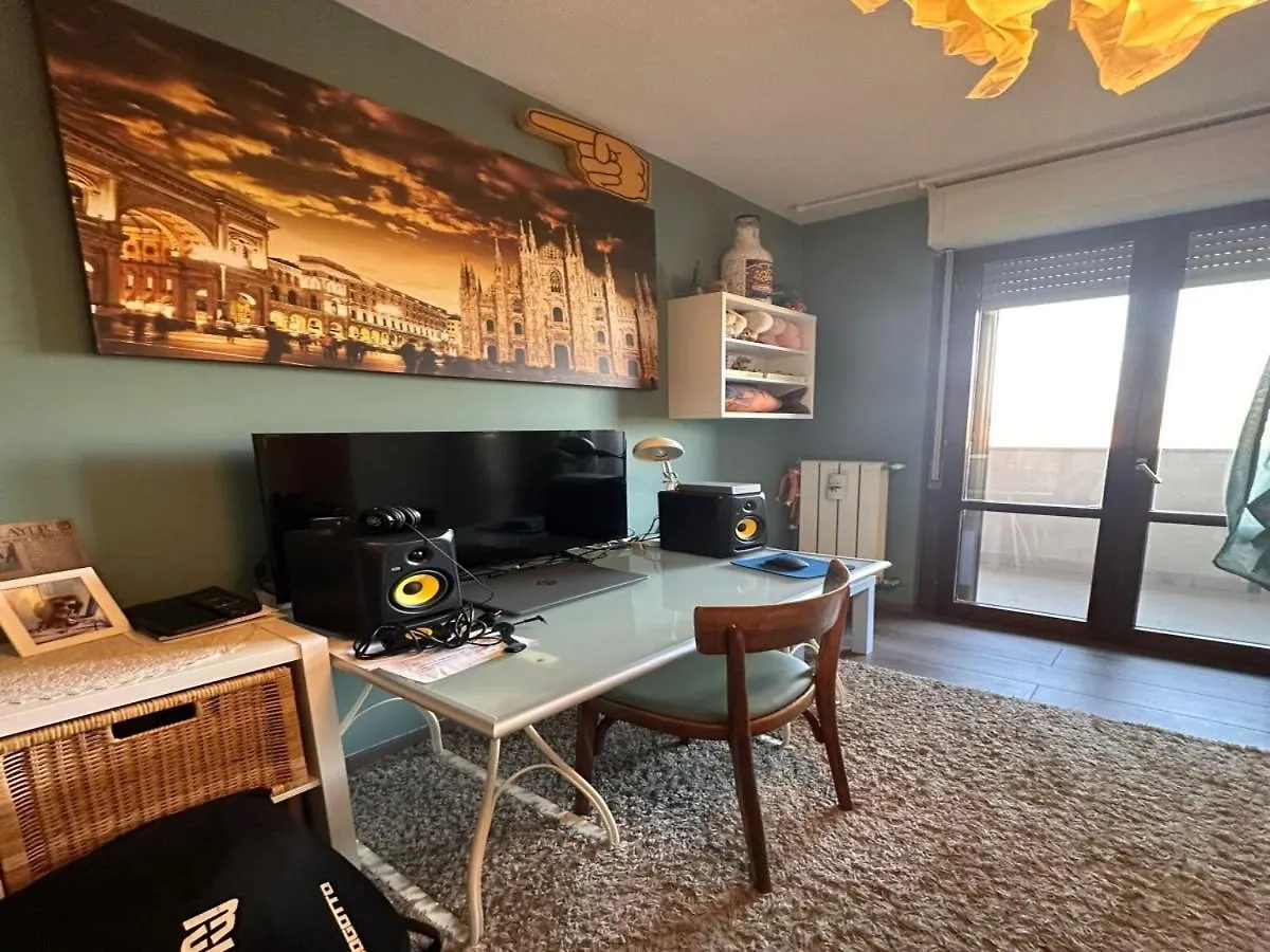 Appartme La Malfa 13 Apartment Peschiera Borromeo Italy