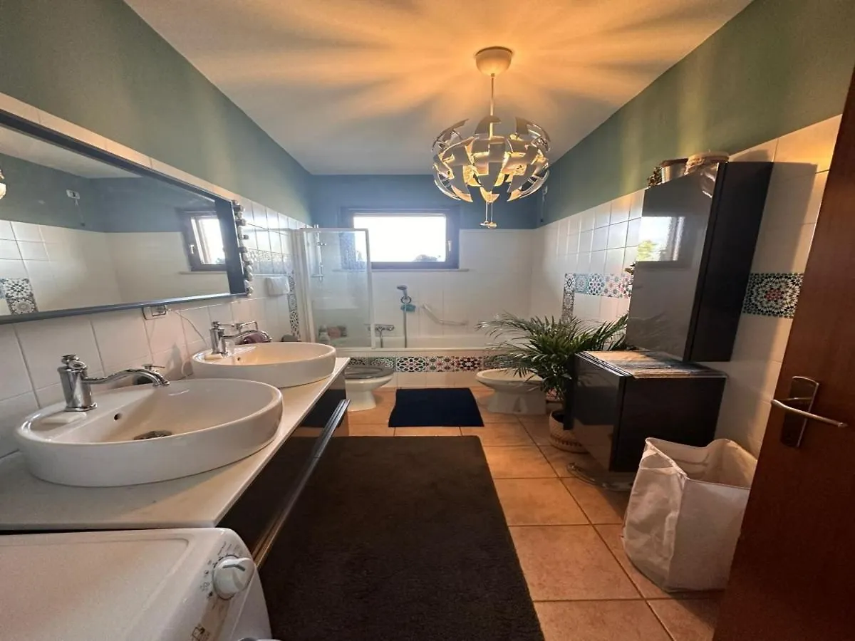 Appartme La Malfa 13 Apartment Peschiera Borromeo